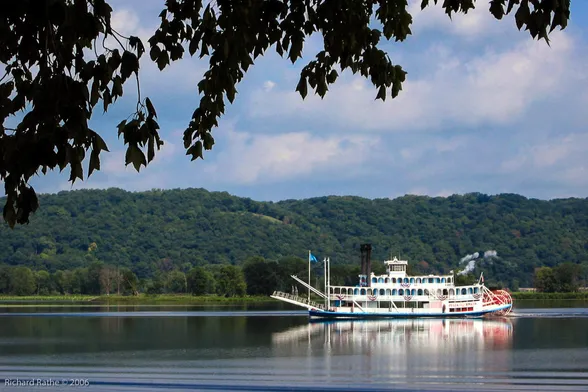 julia belle swain 2006, photo by Richard Rathe