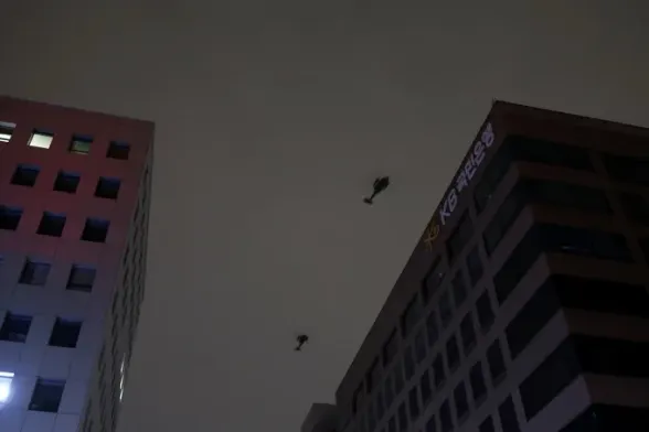 Military helicopters seen flying over Seoul 