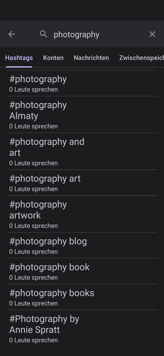 Screenshot mit Suchergebnissen für #photography. Bei #friendica sprechen keine Leute wie im Screenshot zu sehen.