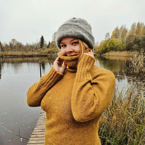 Me in my knitted shirt and beanie