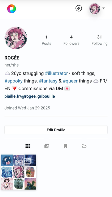 A screenshot of Rogée's new art account on Pixelfed. The description is as follows : "26 years old struggling illustrator - soft things, spooky things, fantasy and queer things - FR/EN - Commissions via DM". The profile picture is a self-portrait with mainly pink hues. 
