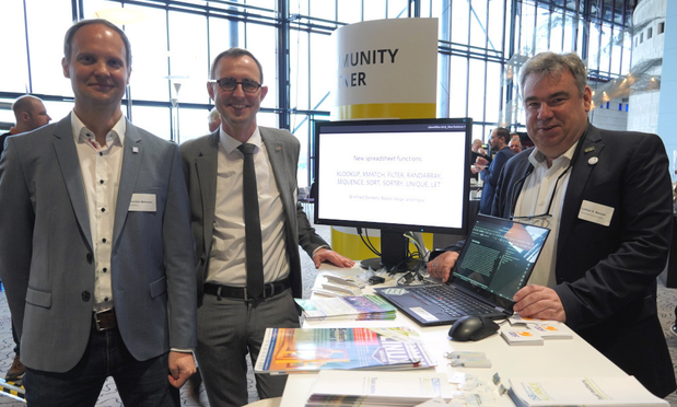 Foto des LibreOffice-Standes auf der Univention, mit Dirk Schrödter, Schleswig-Holsteins Minister für Digitalisierung