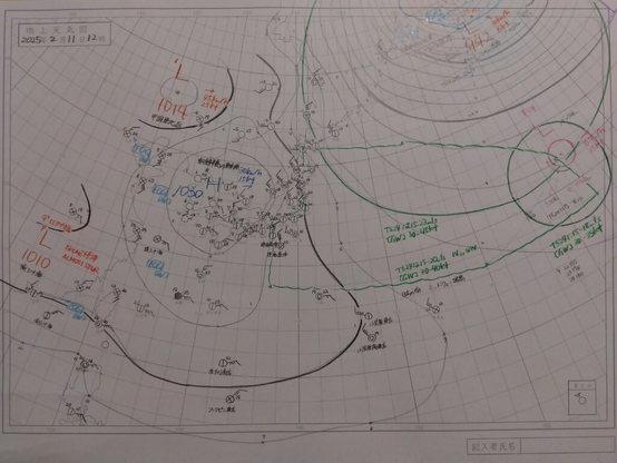 2025年2月11日正午の気象通報を基に描いた天気図