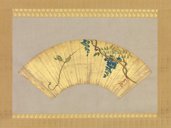 Folding fan painted with wisteria flowers.