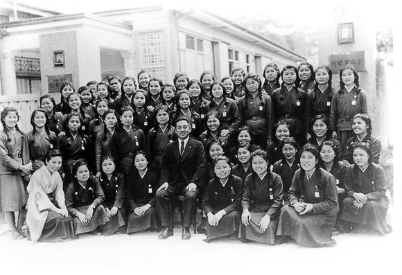 Himeyuri students before mobilization