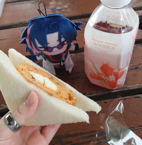 お昼のサンドイッチ（市販）
