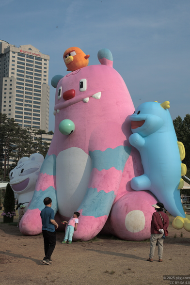 Haechi and his friends, Seoul's symbol character, Boramae Park, Seoul.