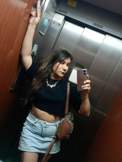 Me yesterday in a hurry, just for the sake of introducing myself