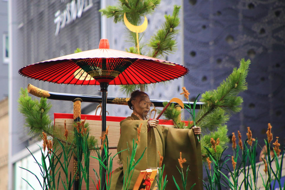 The reed-cutter doll on the Ashikari-yama float.

Photo thanks - http://kyotomoyou.jp/