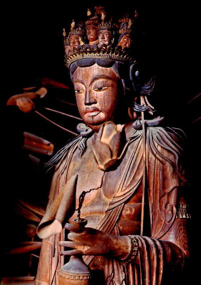 Standing wooden statue of the eleven-headed #Kannon, Hokke-ji, #Nara Prefecture, #Japan.
#BuddhistArt #Buddhism