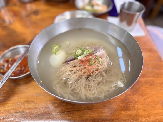 筆洞麵屋 平壤冷麵