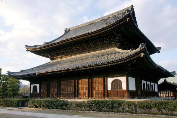 Kennin-ji's main hall.