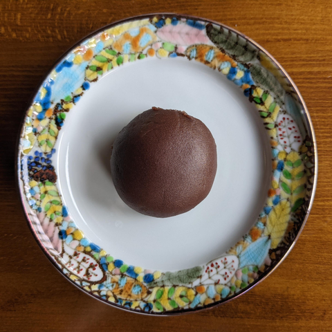 A perfectly smooth botamochi.