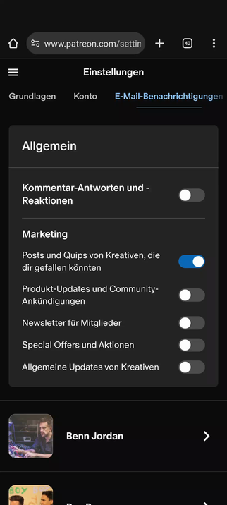 Patreon Website in the configuration window for email notifications. Person tries to disable them, gets "error" and nothing changes