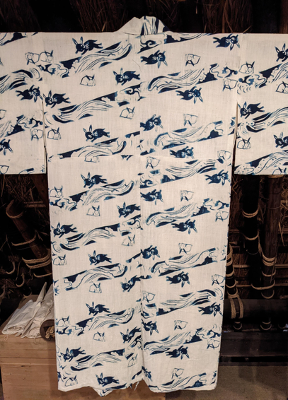 Kimono with rabbit motif in indigo.