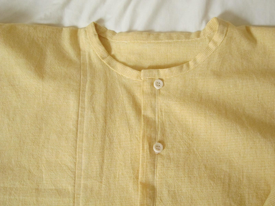 越前シャツ、衿元のアップ