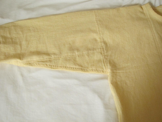 越前シャツ、脇の下のまち（三角形）