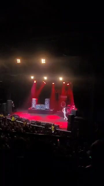 Footage from the gig in Kentish Town