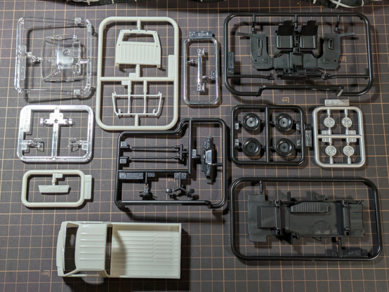 アオシマ「楽プラ SNAP KIT 1/32 スバル サンバートラック」のパーツ全て
