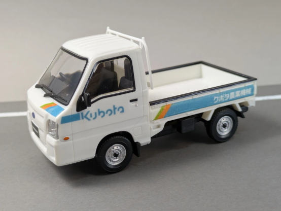 アオシマ「楽プラ SNAP KIT 1/32 スバル サンバートラック」を自作デカールで北陸近畿クボタの社用車にしてみた