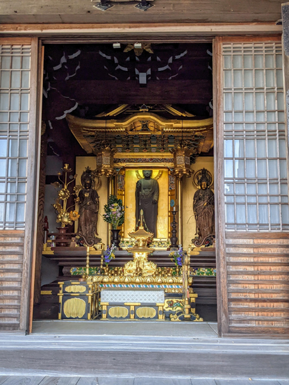 A glimpse inside the inner sanctuary of Yoshimine-dera.