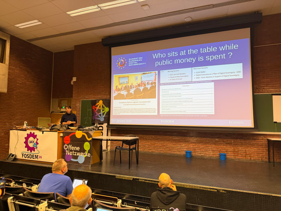 Wer sitzt am Tisch, wenn Geld verteilt wird. Nicht das Fediverse. 