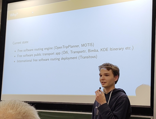 Jonah Brüchert talking about crowdsourcing delay information.