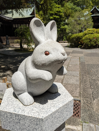 Rabbit guardian statue at Okazaki-jinja.