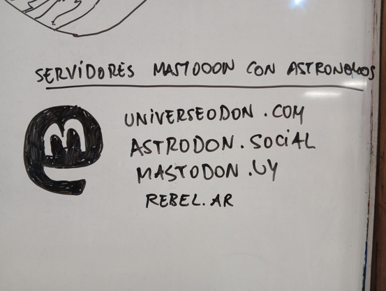 logo de mastodon con instancias