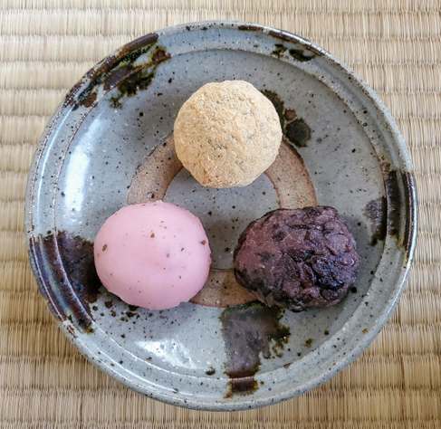 Ohagi, a sweet of sticky rice caked in bean jam, is popularly eaten at the equinoxes.