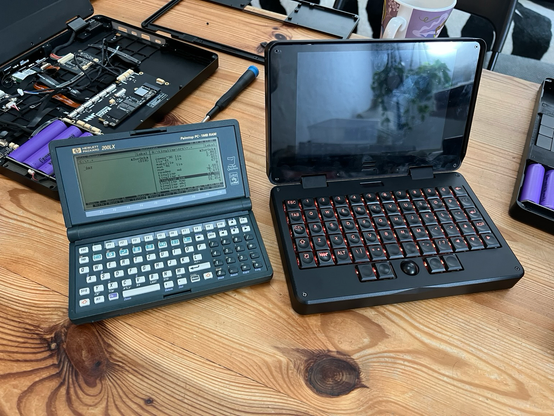 Very old pocket computer and new MNT pocket reform. 