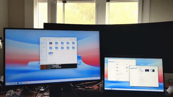 A video showing two monitors and how you can move from one virtual desktop to another independently on each monitor