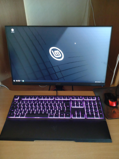 Linux Mint asennettuna pöytäkoneeseen