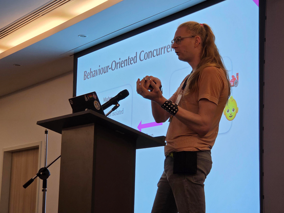 Fridtjof presenting. 