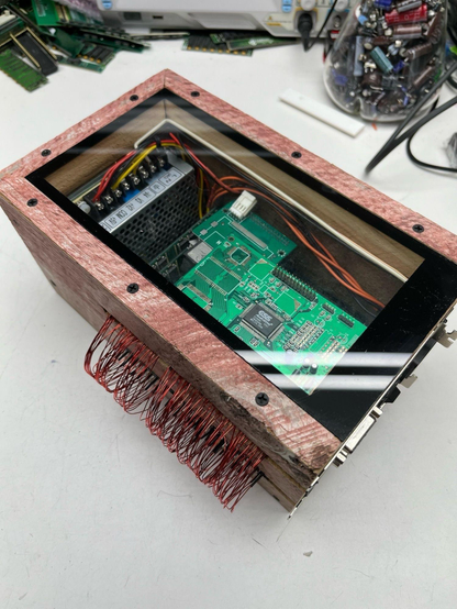 The single board 486 made from a single board 486 and single piece of barn board. External enameled wire ISA bus.